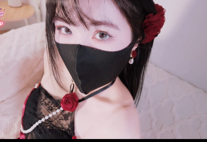 极品清纯嫩妹-懒懒猪(琪琪) -新 寂寞少妇房东干大学生的精液(1V,1G)