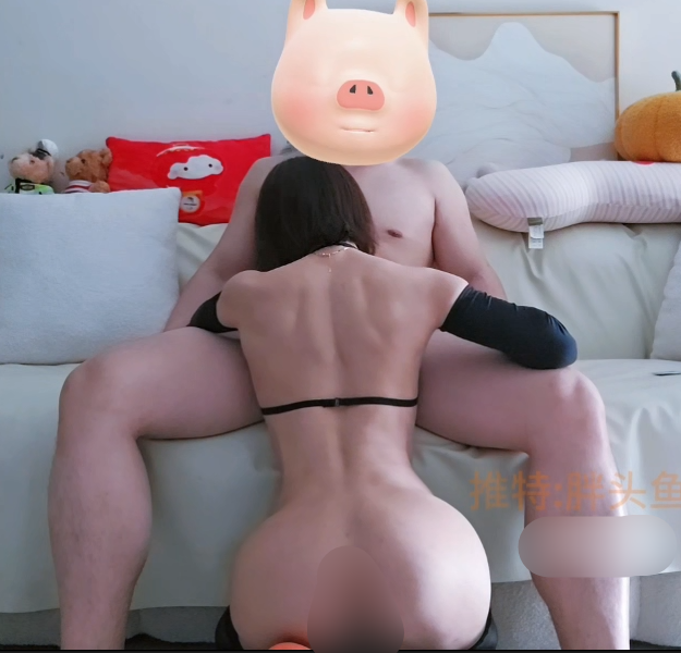 极品健身女神-胖头鱼(PTY0606)-沙发爆操(1V,303M)